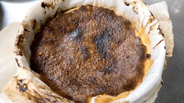 バスクチーズケーキ 15cm型レシピ｜超簡単だけど美味しいなー！
